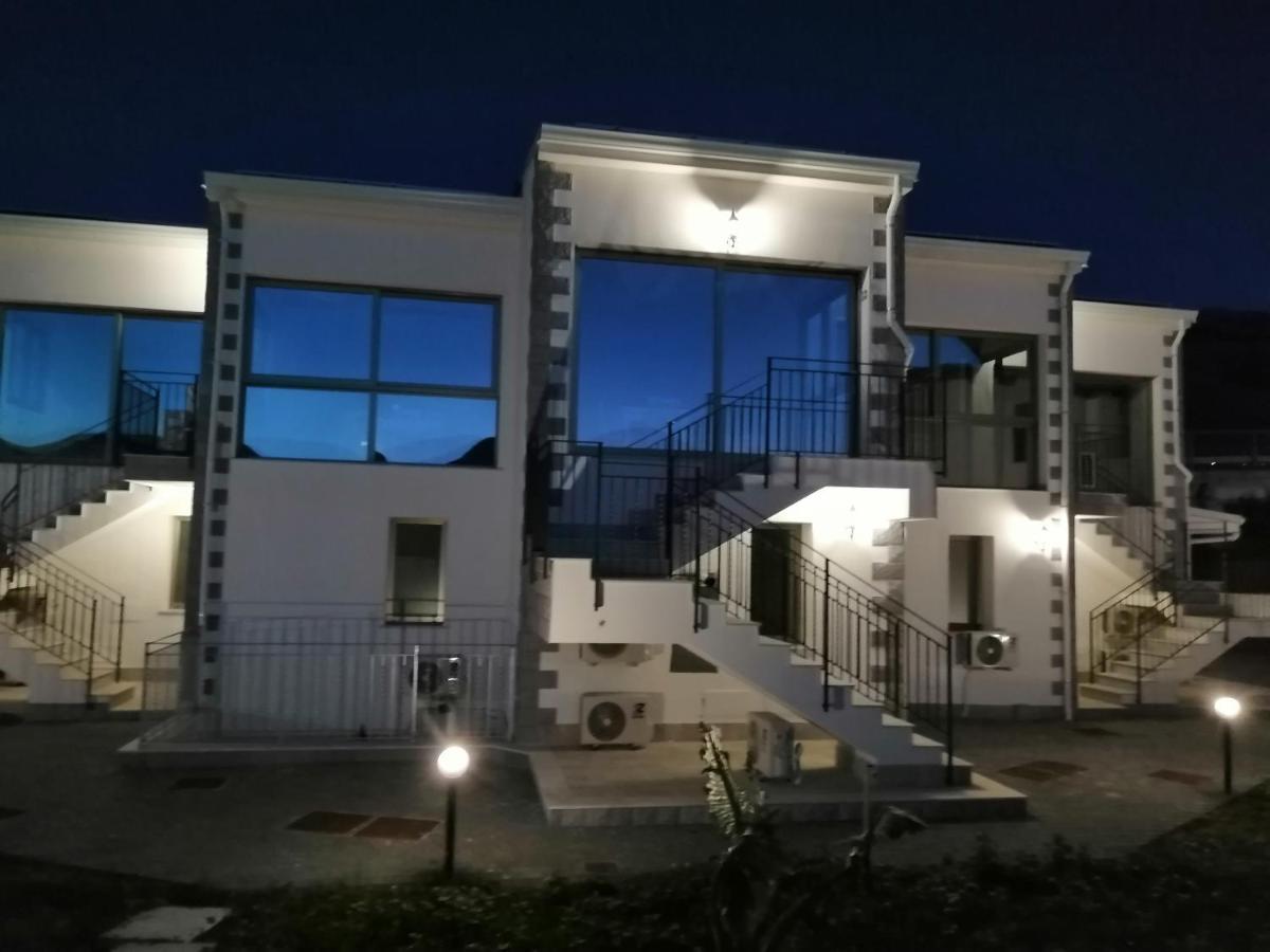 Sicily Rooms Appartamenti 卡里尼 外观 照片