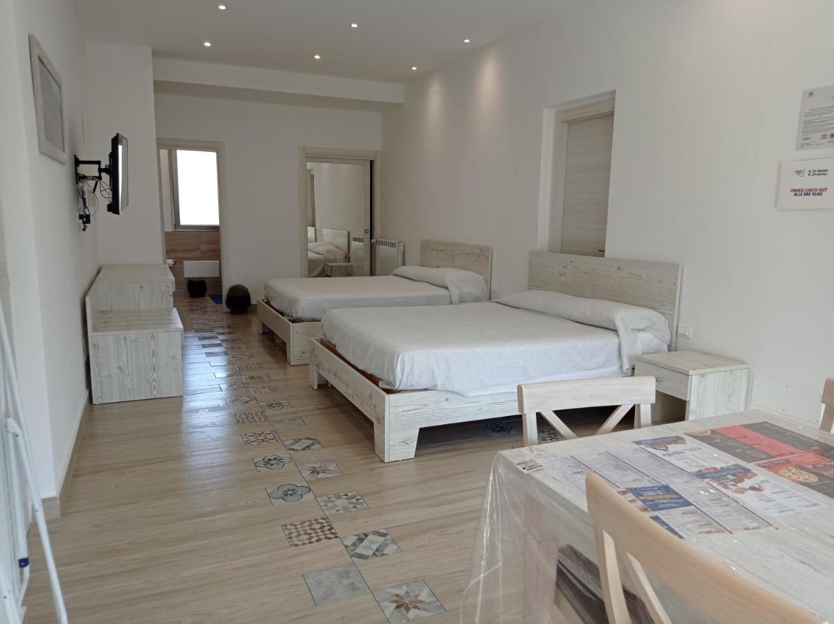 Sicily Rooms Appartamenti 卡里尼 外观 照片
