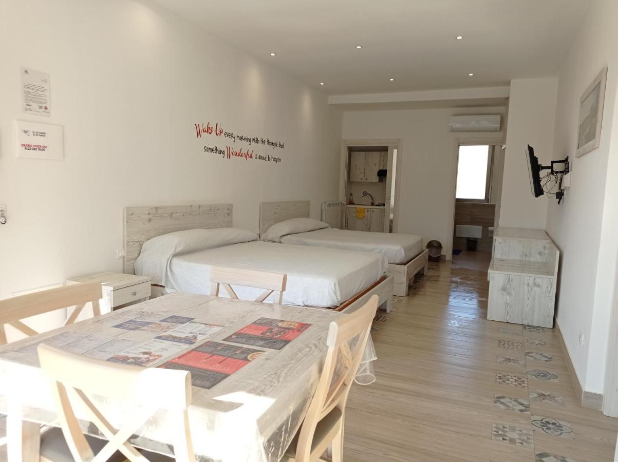 Sicily Rooms Appartamenti 卡里尼 外观 照片