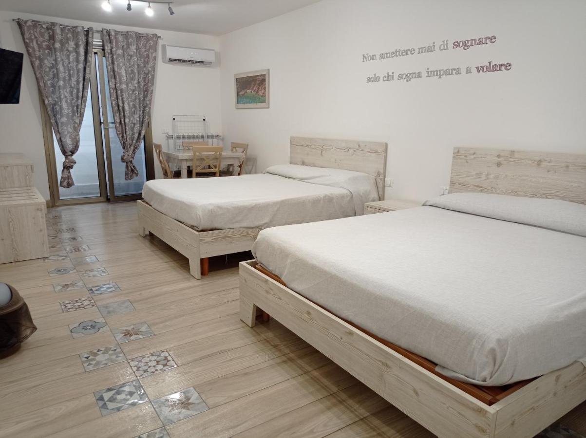 Sicily Rooms Appartamenti 卡里尼 外观 照片