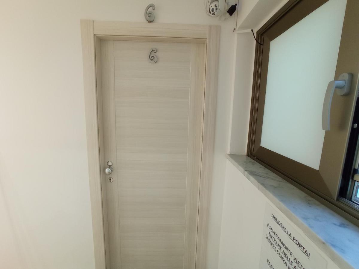 Sicily Rooms Appartamenti 卡里尼 外观 照片