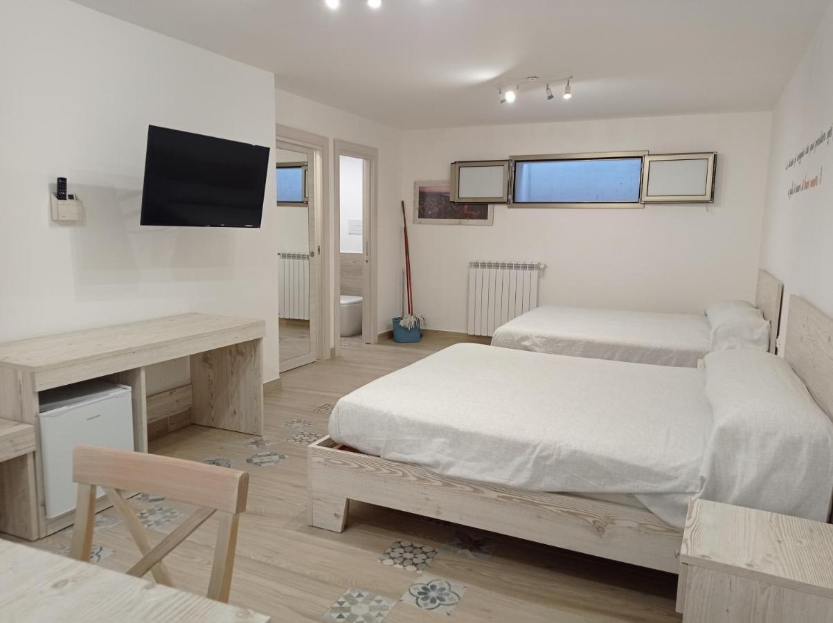 Sicily Rooms Appartamenti 卡里尼 外观 照片