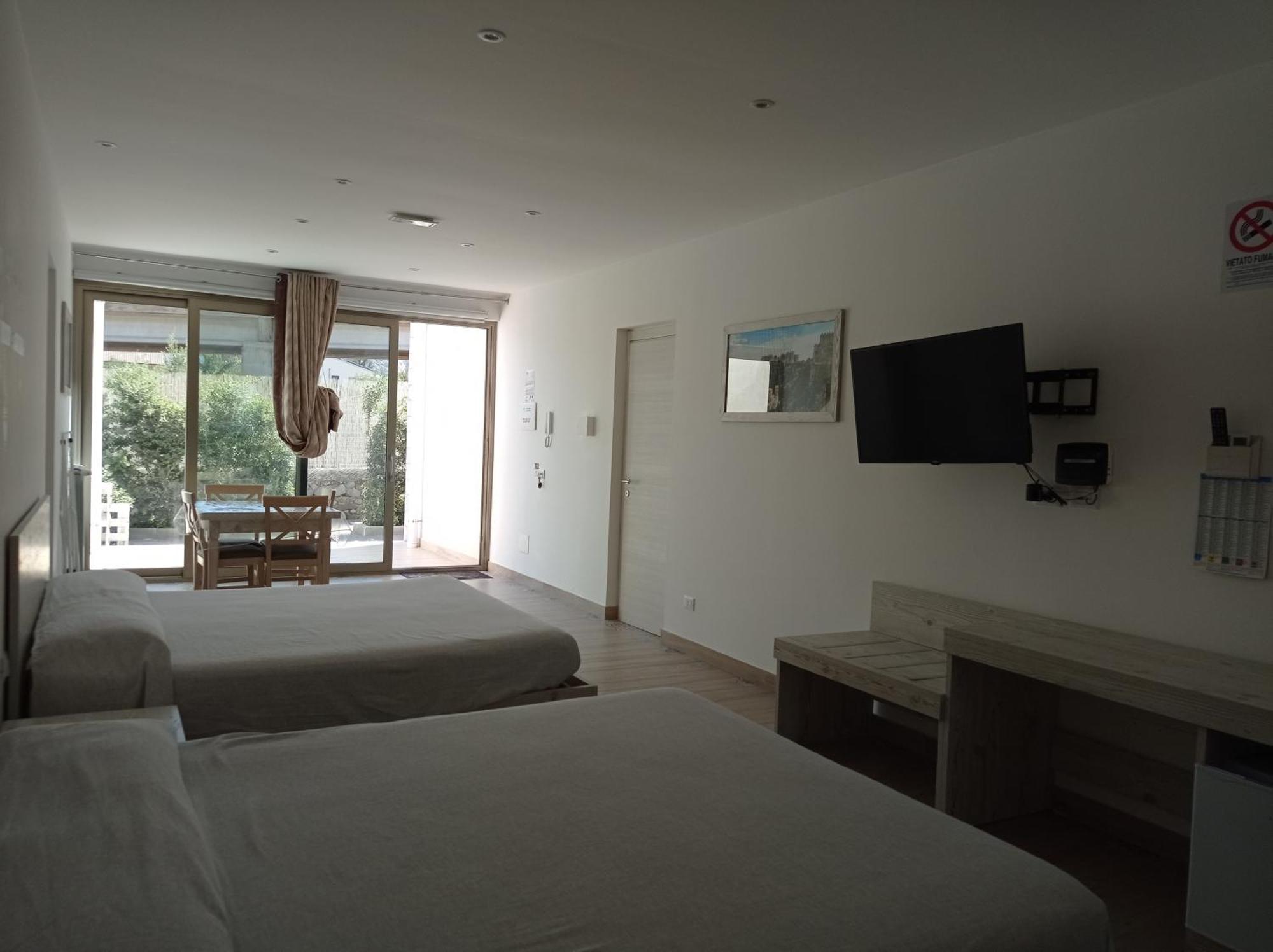 Sicily Rooms Appartamenti 卡里尼 客房 照片