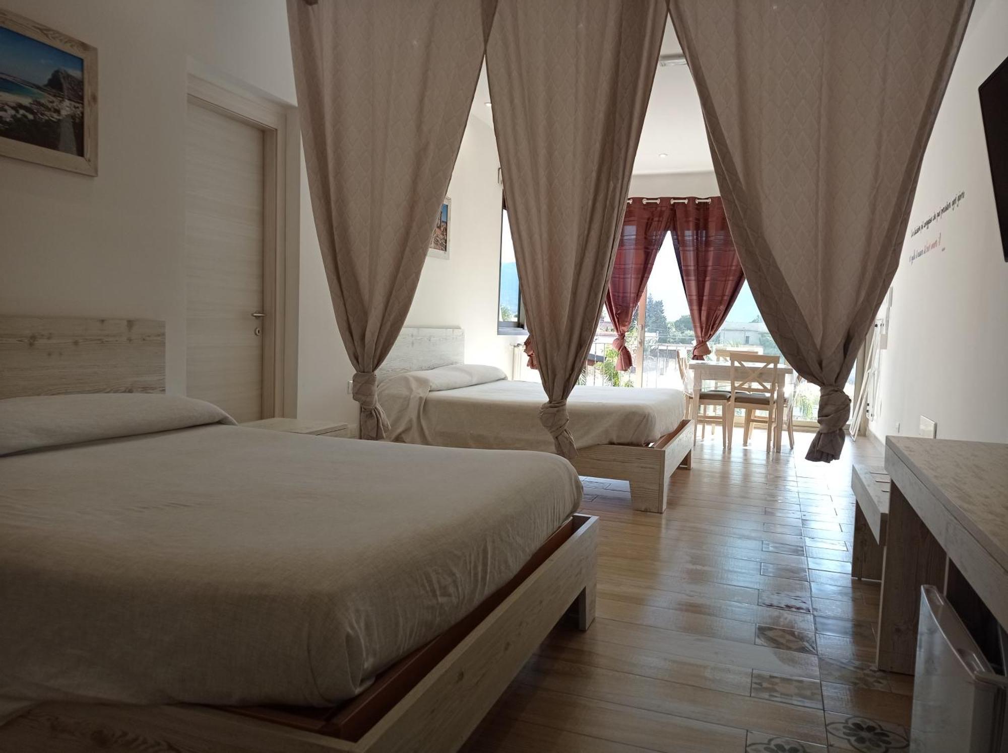 Sicily Rooms Appartamenti 卡里尼 客房 照片