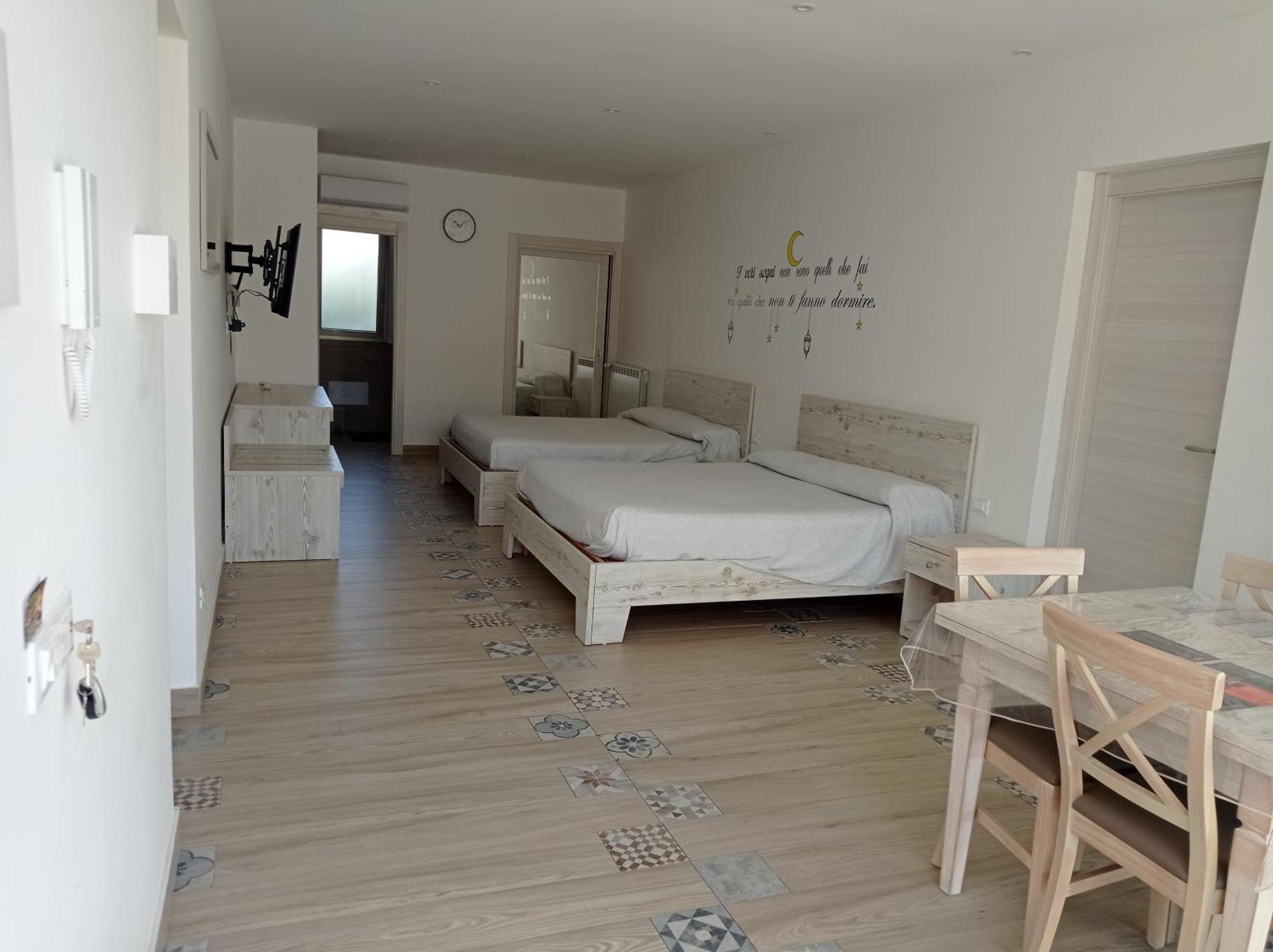 Sicily Rooms Appartamenti 卡里尼 客房 照片